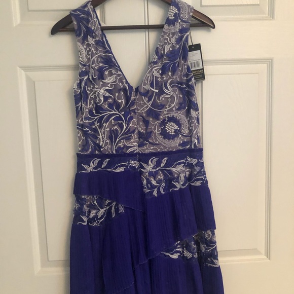 Womens dress - Picture 2 of 4